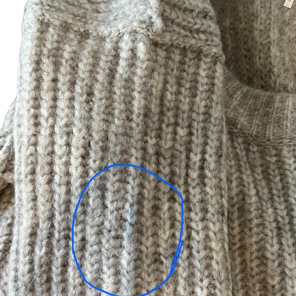 Free People NWT Blue Bell V-Neck Oversized Sweater ~ Gray ~ L - Picture 15 of 16